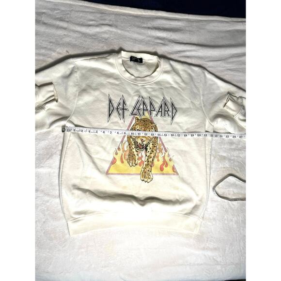 Def Leppard Leopard Graphic Crewneck Sweatshirt L - Picture 3 of 7